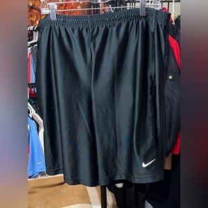 🏃‍♂️ Nike Dri-FIT Black Athletic Shorts | Men’s Size Medium 🔥